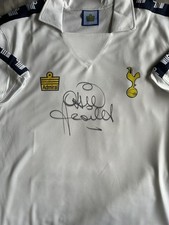 Osvaldo Ossie Ardiles Hand Signed Tottenham Hotspur Shirt Football Spurs