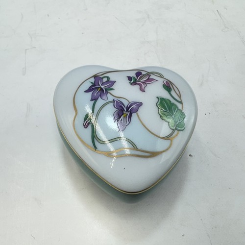 Trinket box heart limoges - box,
