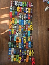 100 x Hot Wheels many old