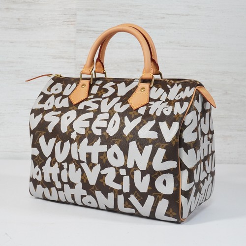 Near mint louis vuitton - louis,