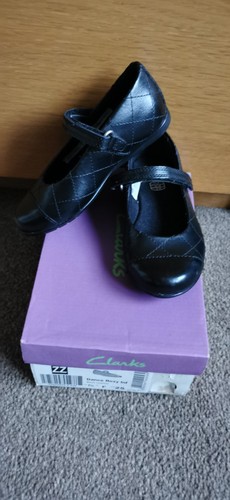 Girl clarks black leather - girl's,