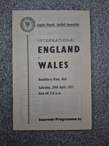 England wales 1971 schools - v,
