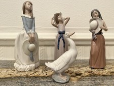 Ladro Nao Figurines Plus a
