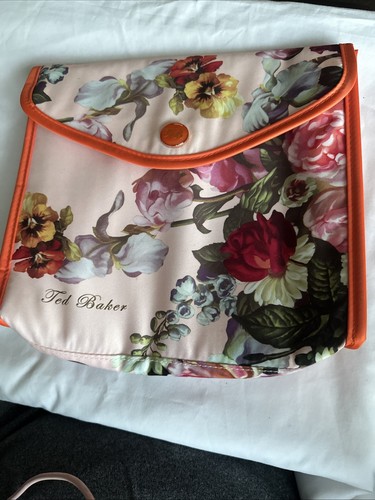 Ted baker large - toiletries, /