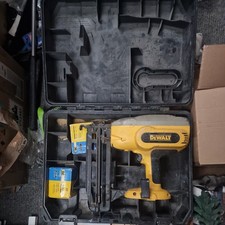 DeWalt 18v Nail Gun DC616  Cordless second fix 