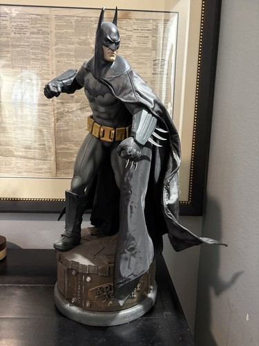 Sideshow collectibles batman - sideshow,