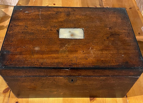 Beautiful mahogany box lift - beautiful,