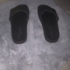 Louis Vuitton Sliders Size