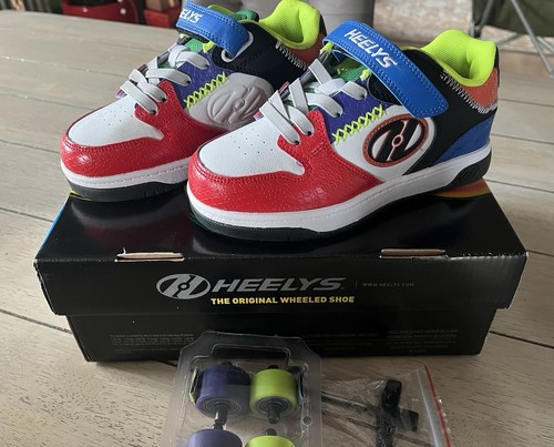 Heelys size excellent - size, 1