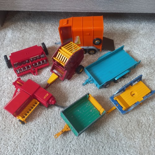 Vintage britains diecast - britains,