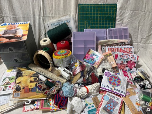 Arts and crafts job - arts,