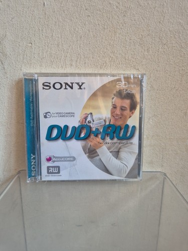 Sony dpw30a2 min 4 gb - min,