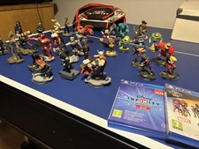 Large Disney Infinity set: figures, PS4 games, power discs, some wear