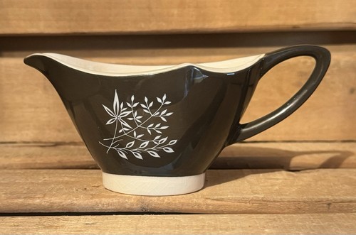 Carlton ware aged - ware, cream