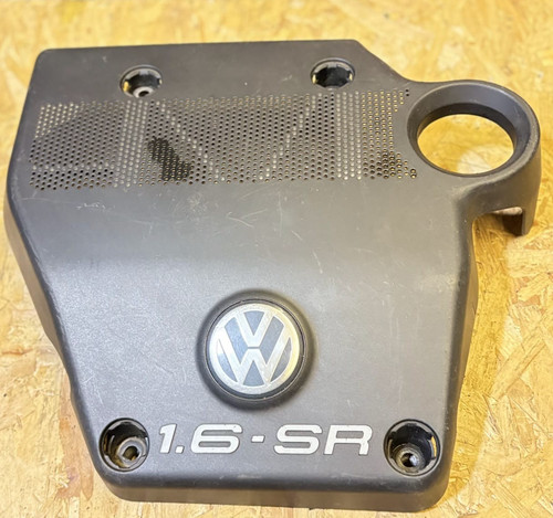 Golf engine cover 1600b - vw,