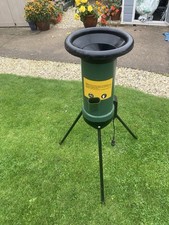 Garden shredder chipper by Black & Decker  Model GA 100