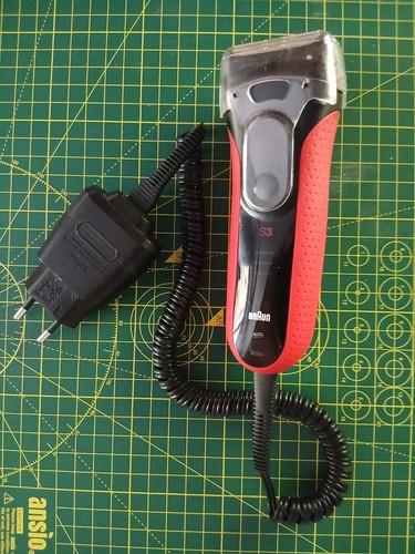 Braun red electric shaver - electric,