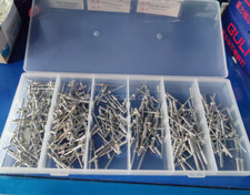 320pcs 3.2x6/8/10/15mm Assorted Blind Pop Rivets Aluminium Heads Steel Manderels