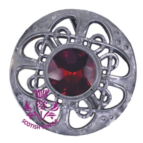 Kilt fly plaid brooch - plaid, red