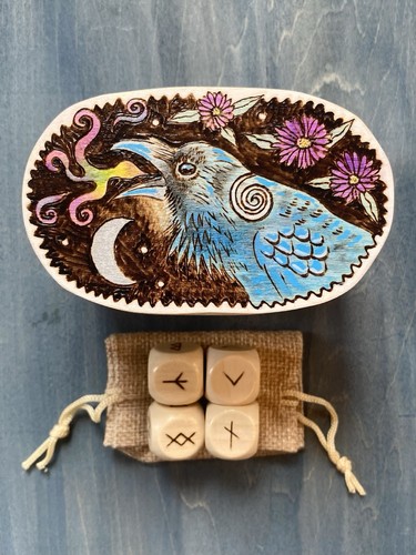 Raven elder futhark - raven,