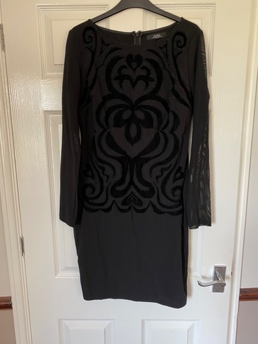 Holly willoughby long - holly, sleeved