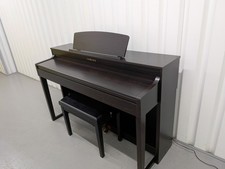 Yamaha Clavinova CLP-470 in dark rosewood with wooden keys action + stool #25546