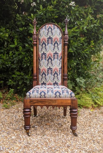 Antique gothic rosewood prie - gothic,