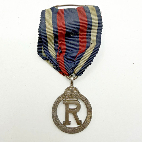 Genuine queen alexandra - genuine,