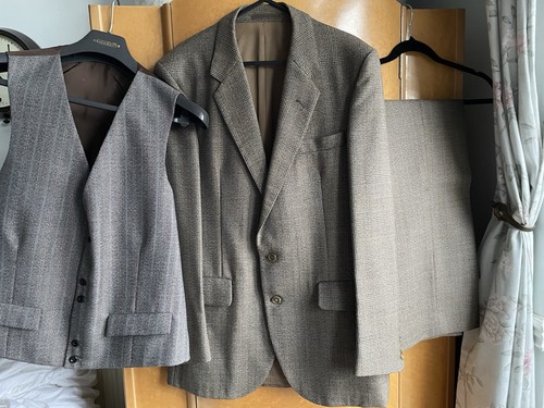 Vintage men suit - men’s, 40”
