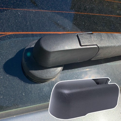 Rear windscreen wiper - windscreen,