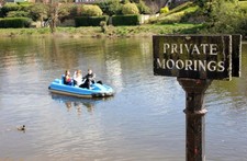 Photo 6x4 Pedalo on the River