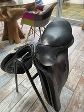 Bates Caprilli 17” Cair Saddle (Black)  Adjustable / Interchangeable Gullet 