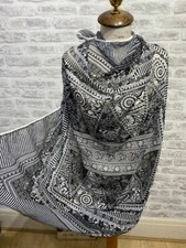 Matalan wrap scarf light beacy sheer crochet edged arty accent square  S468