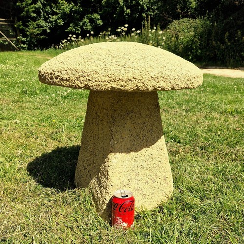 Cotswod staddle stone - stone, f