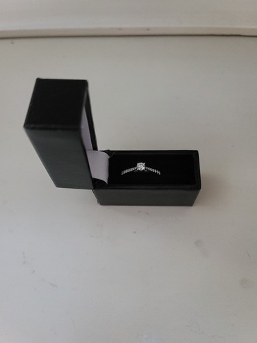 9ct yellow gold hallmarked - 9ct,