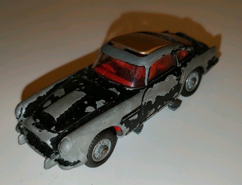 Corgi toys 261 james - corgi,