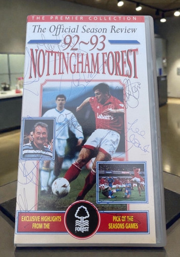 Nottingham forest signed video - forest,