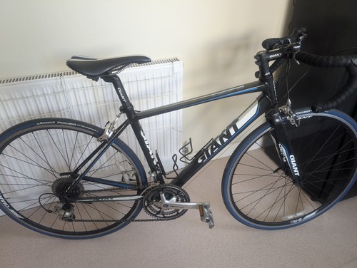 Giant defy aluxx small - giant,