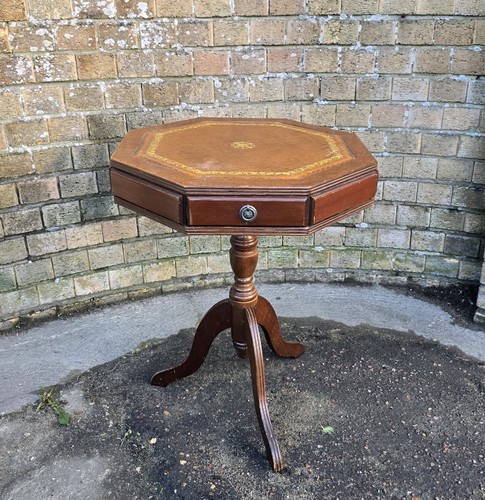 Wooden vintage drum - vintage, with