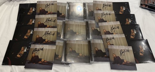 Hilary duff signed luck - hilary, or