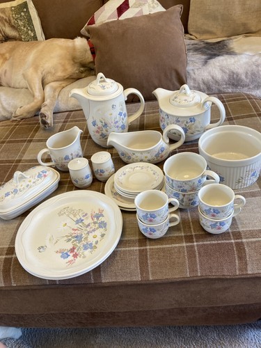 Poole pottery springtime tea - pottery,