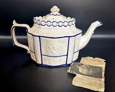 Castleford-type classical Georgian teapot, felspathic stoneware, needs repairs