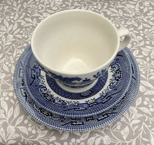 Churchill willow pattern - pattern, trio