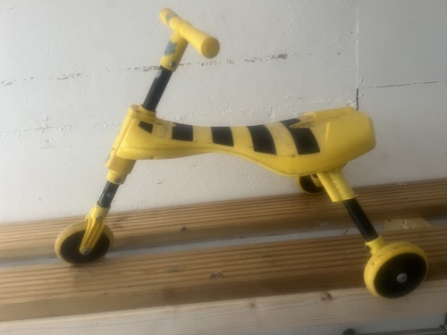 Scuttlebug bumblebee ride - ride, on