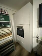 DOVE GREY HANDLELESS KITCHEN