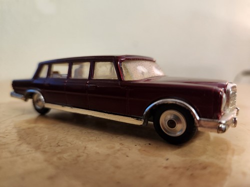 Vintage corgi toys red - corgi,
