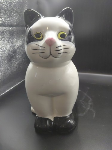 Large black white ceramic - &,