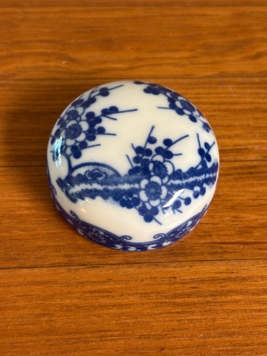 Vintage chinese ginger jar lid - ginger,