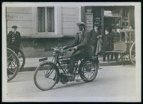 Early motorcycle race cooper - race,