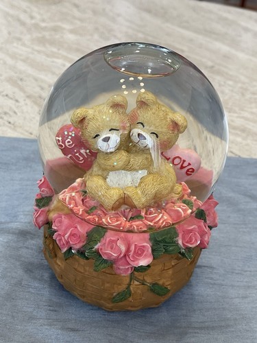 Music bear snow - globe, couple